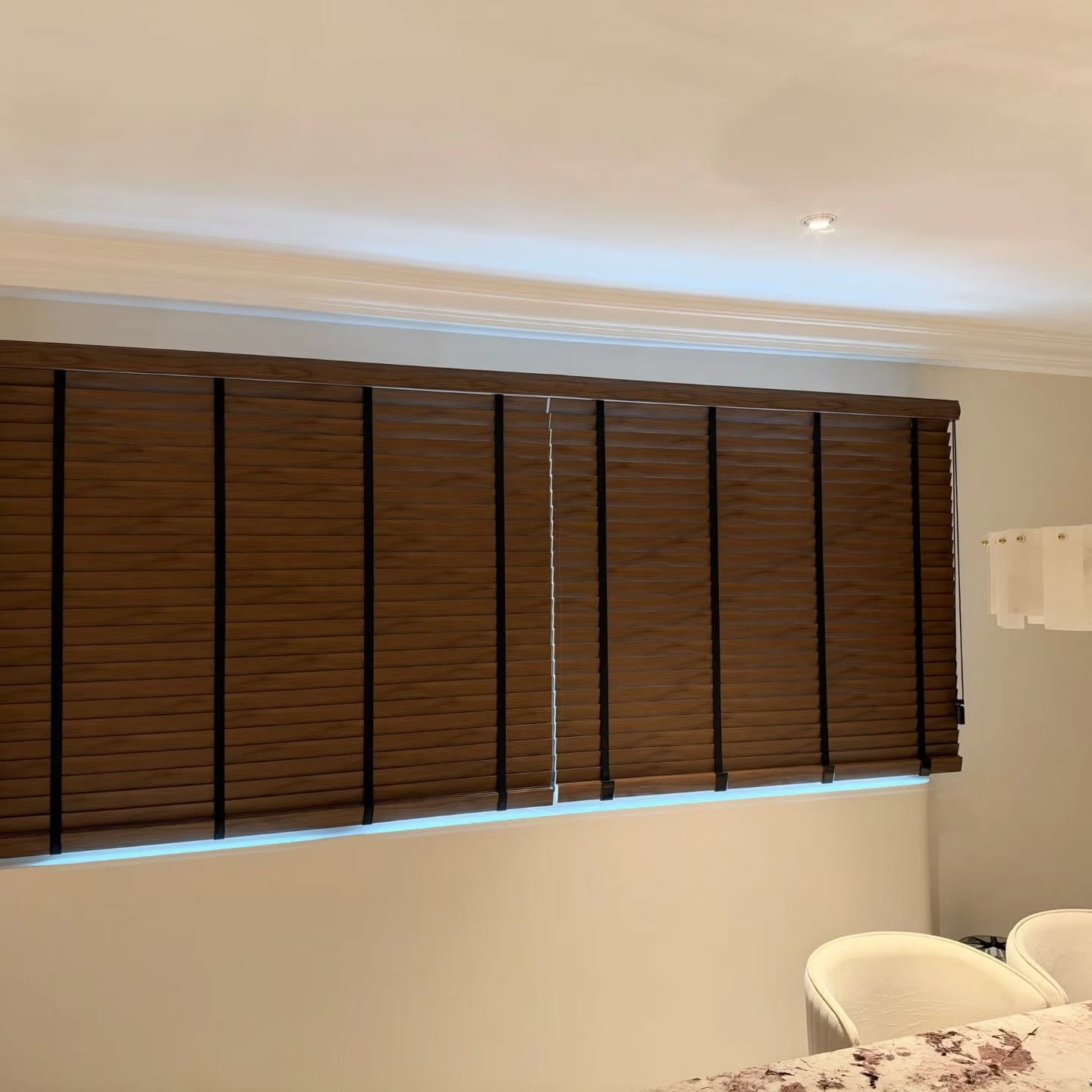 Venetian blind installed at Tampines Blk 926 by Curtain Artistry Singapore