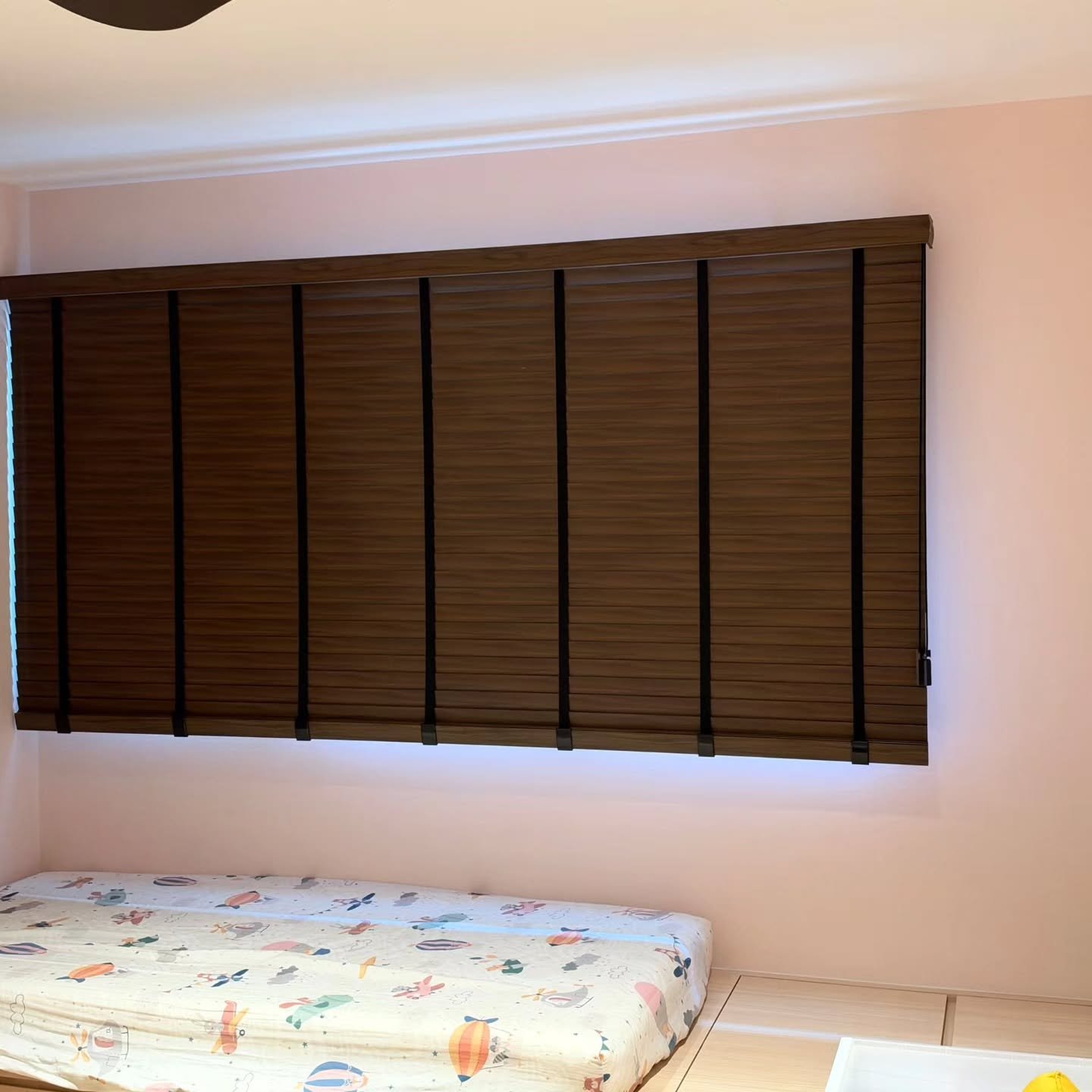 Venetian blind installed at Tampines Blk 926 by Curtain Artistry Singapore