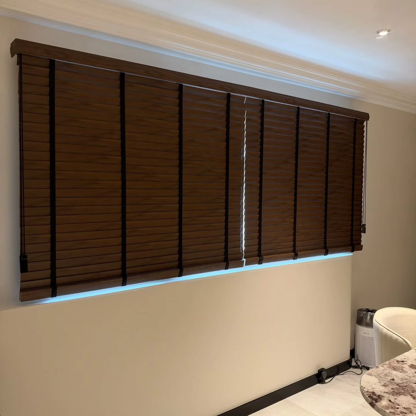 Venetian blind installed at Tampines Blk 926 by Curtain Artistry Singapore